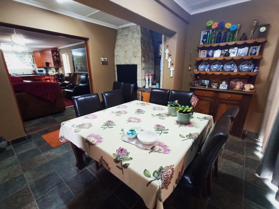 2 Bedroom Property for Sale in Humansdorp Eastern Cape